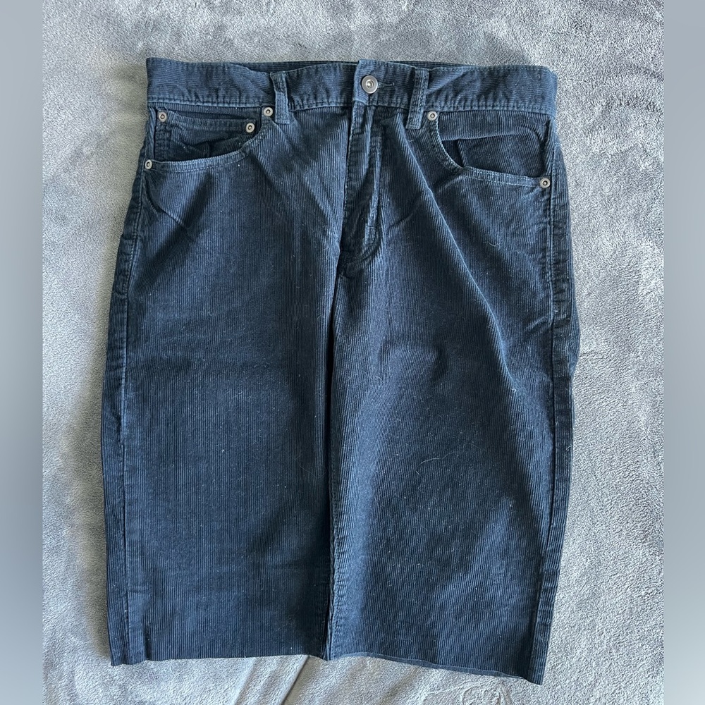 J CREW SLIM STRAIGHT MENS SHORTS 31/30